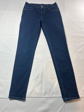 Classic Skinny Jeans in Dark Blue — Stretch Fit